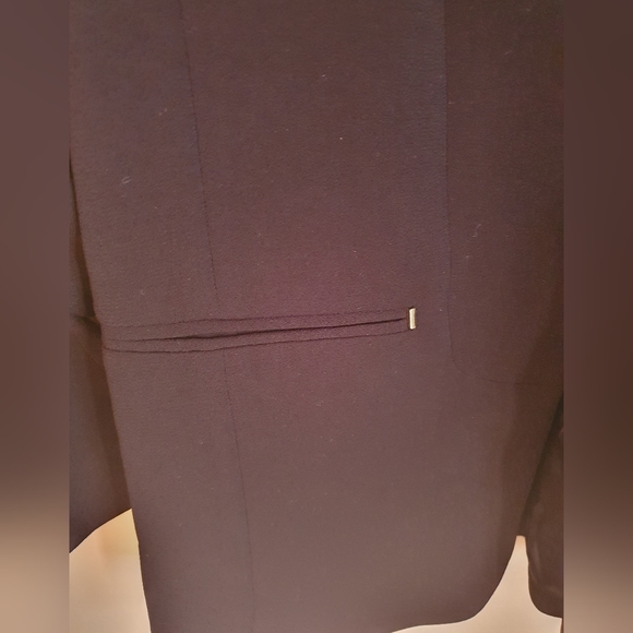 H&M Ruched Sleeve Blazer - Picture 3 of 3